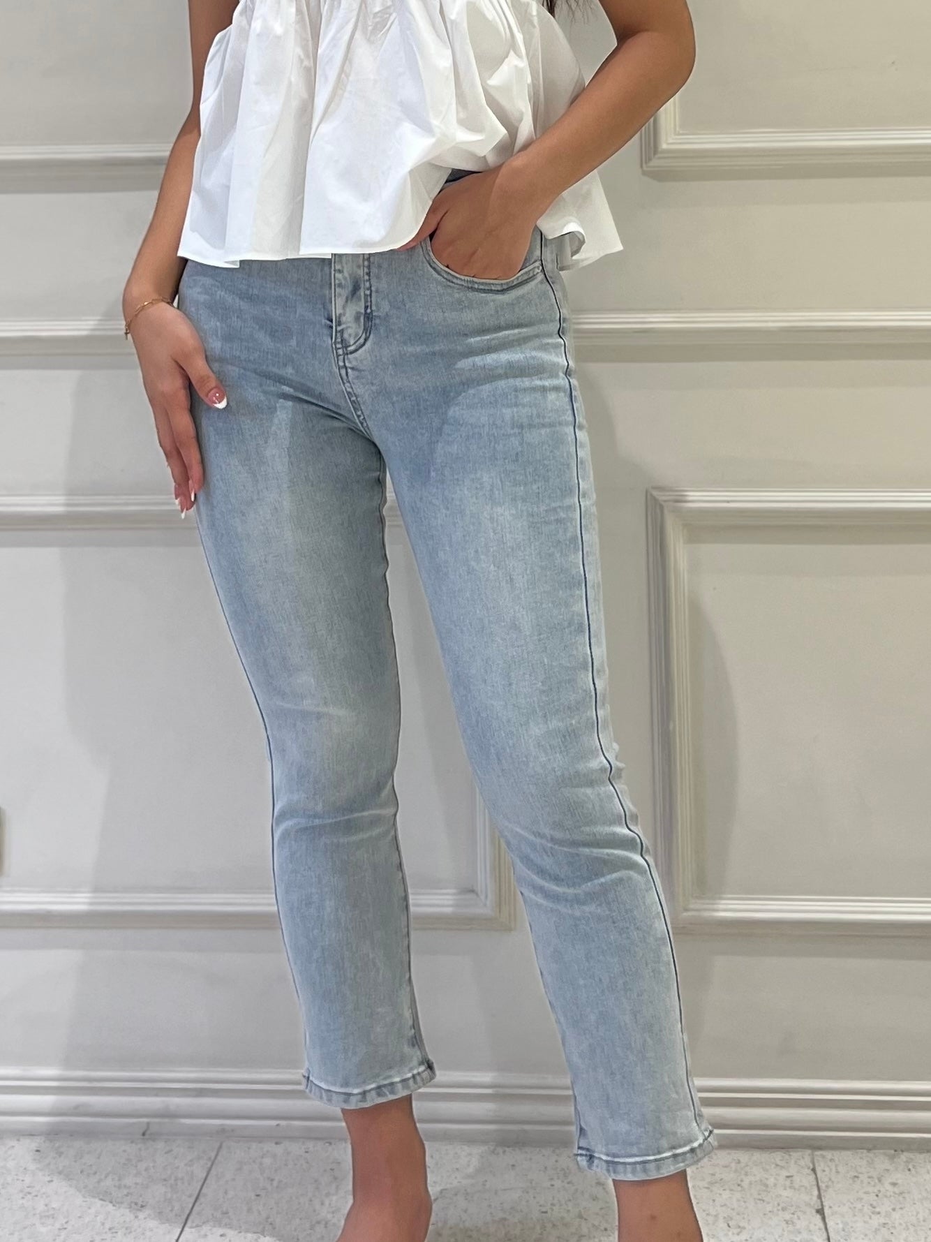 ARROW Denim Pants (Medium Wash)