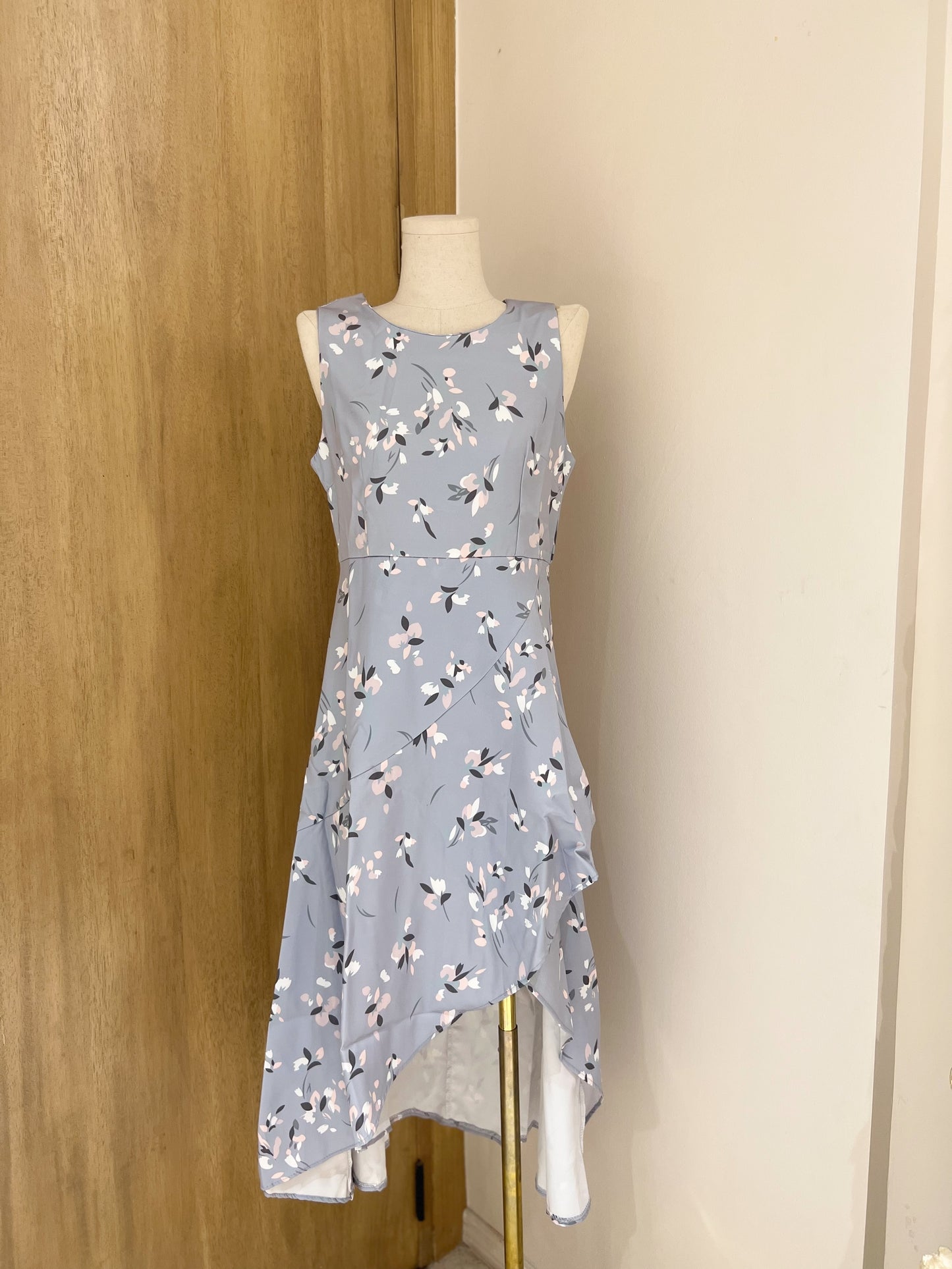 ALAYNA Floral Ruffle Dress