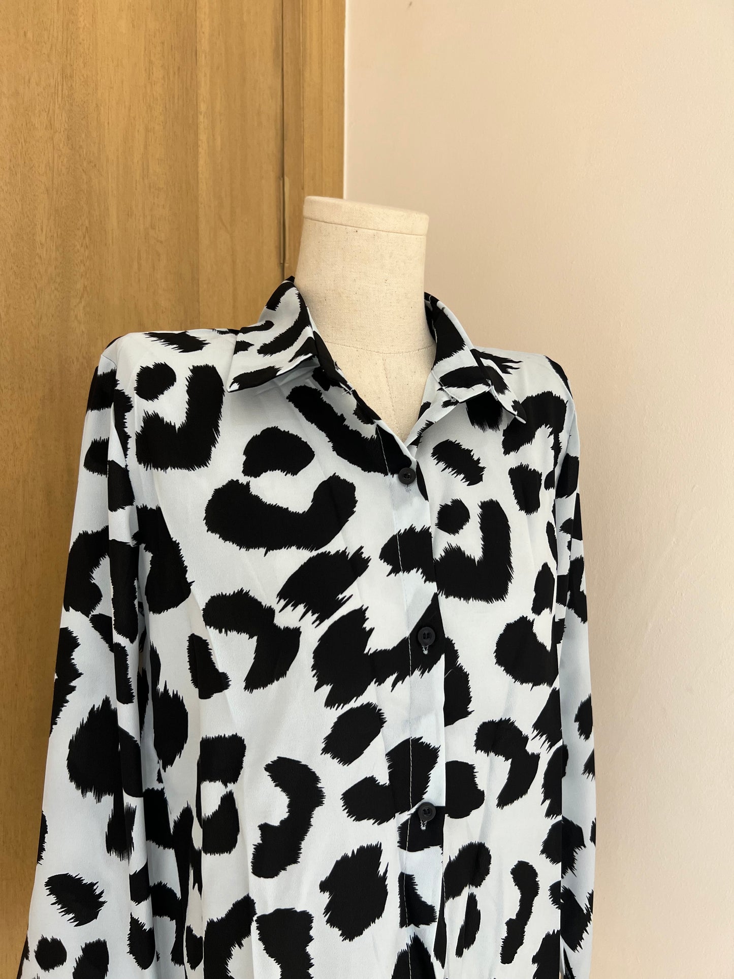 MAYA Printed Buttondown