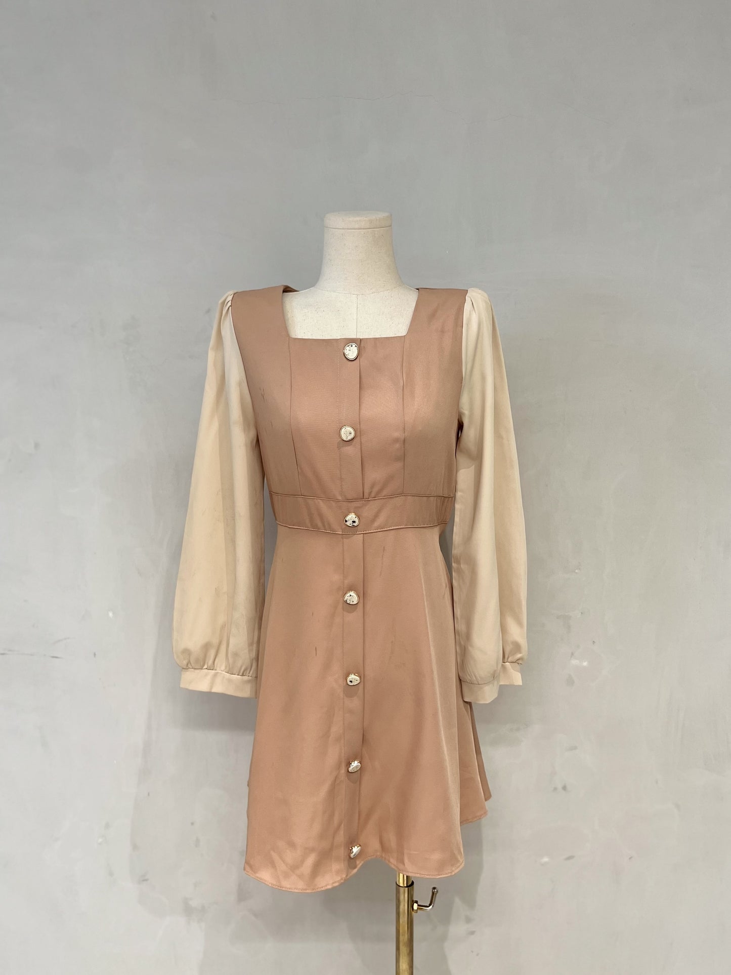 HENNY Two-Tone Dress