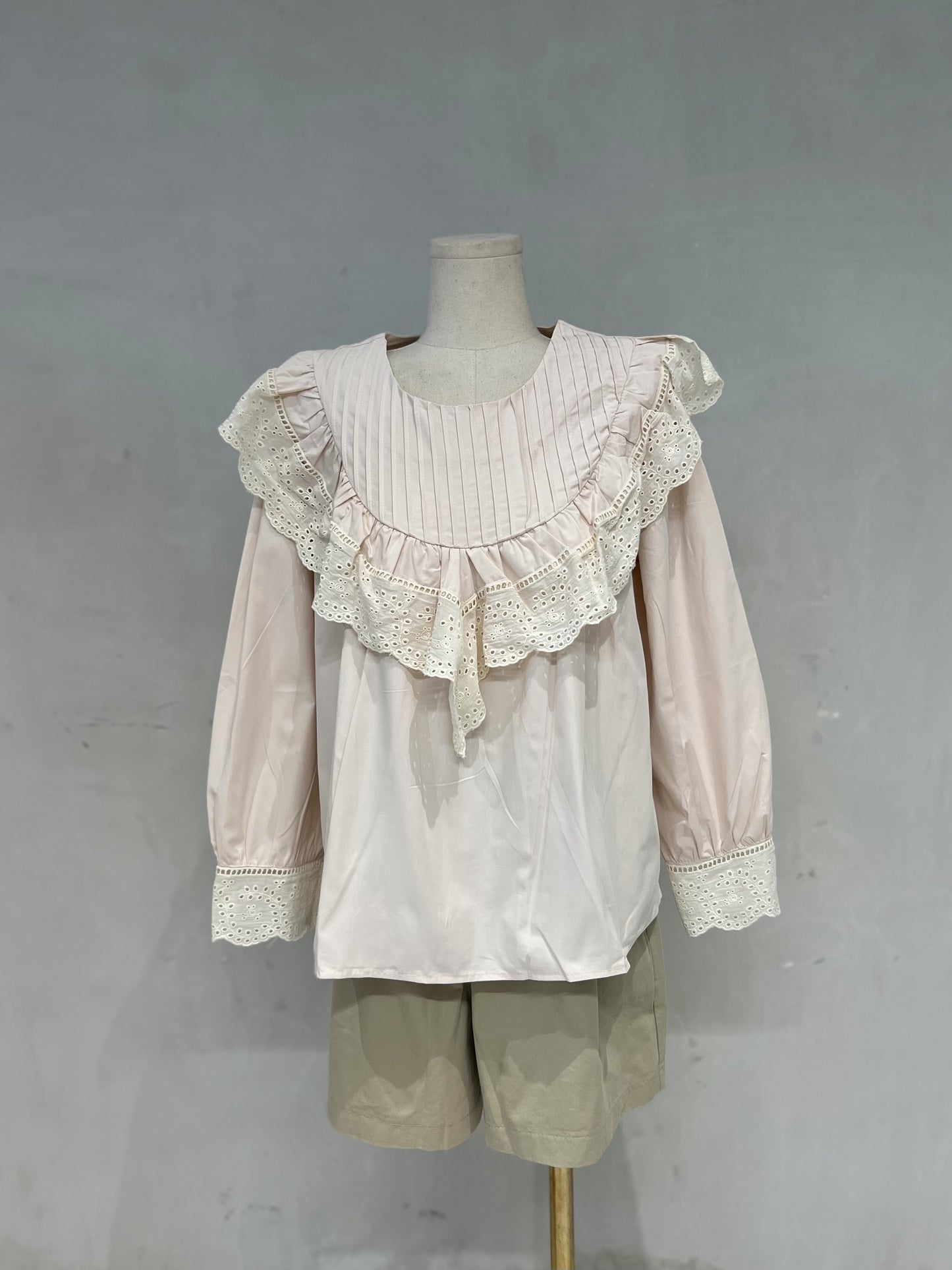 ELLIS Lace Long Sleeve Blouse