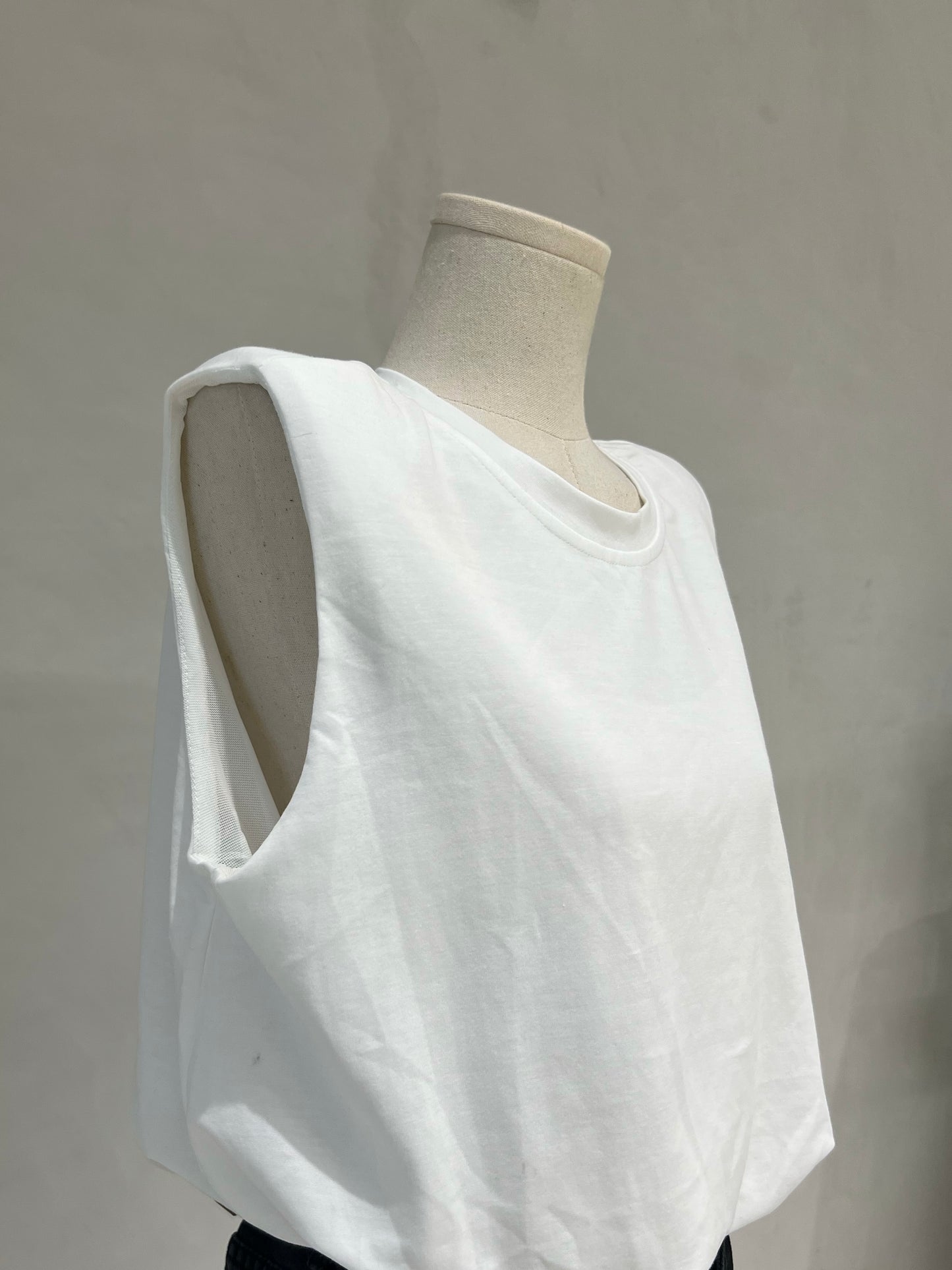 JETT Shoulder Pad Tee