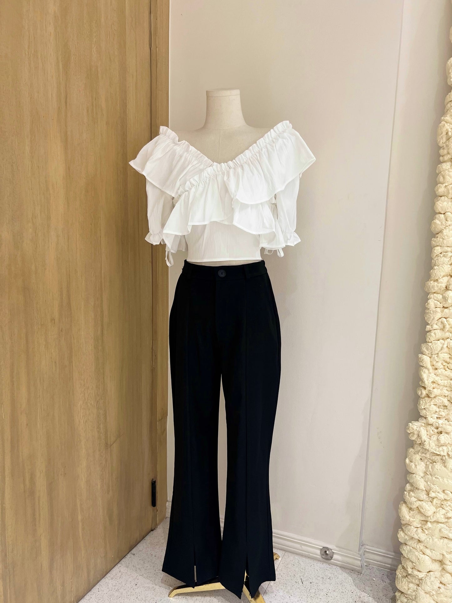 DAPH Ruffle Top