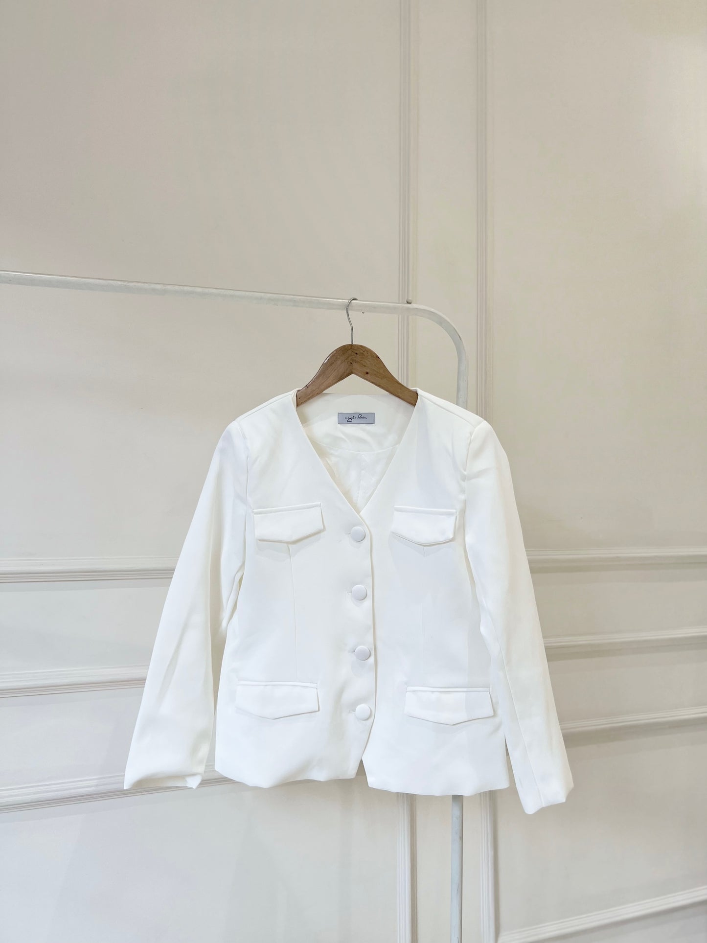 FARRAH Buttoned Blazer