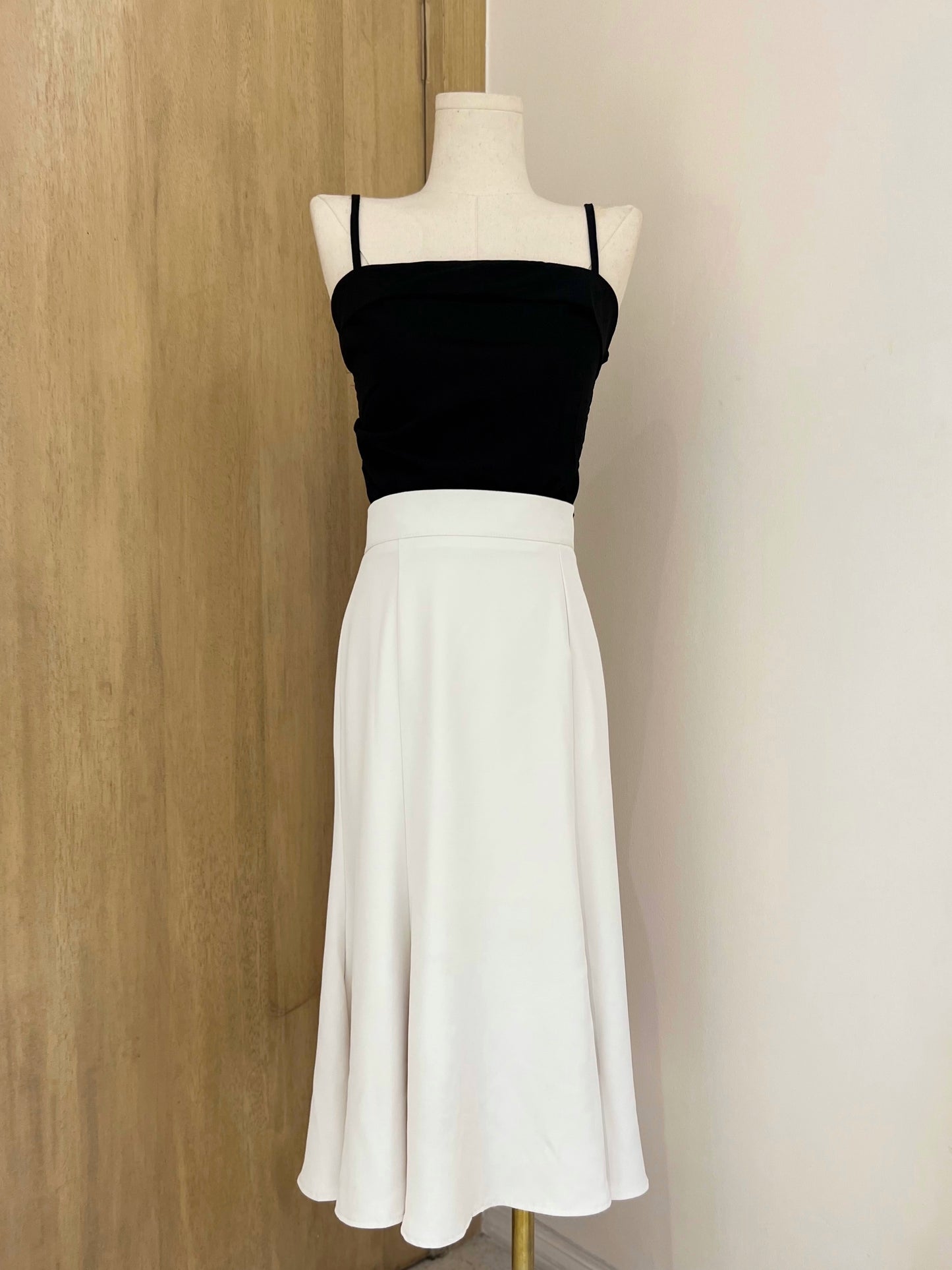 LENA Flounce Midi Skirt