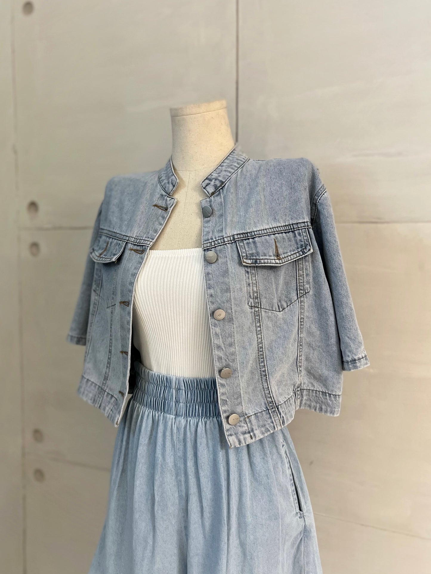 WAYNE Cropped Short Sleeve Denim Jacket