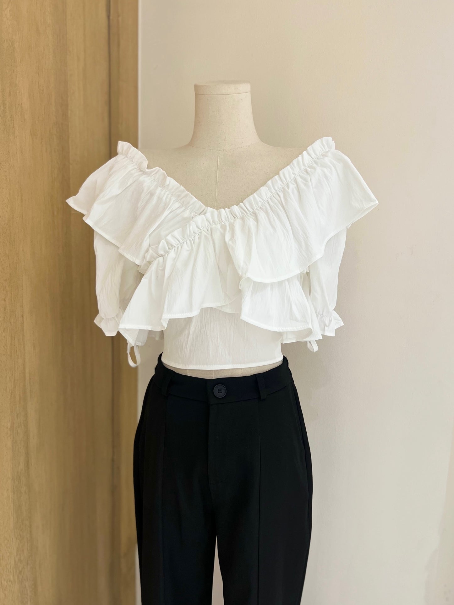 DAPH Ruffle Top
