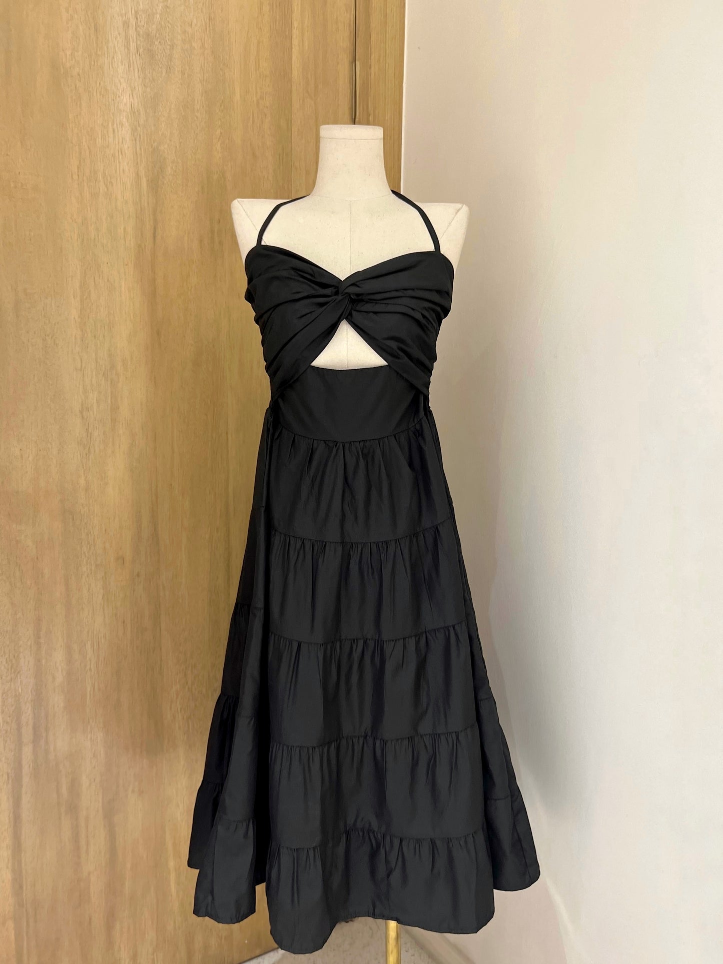 ZAHRA Front Twist Cutout Tiered Dress