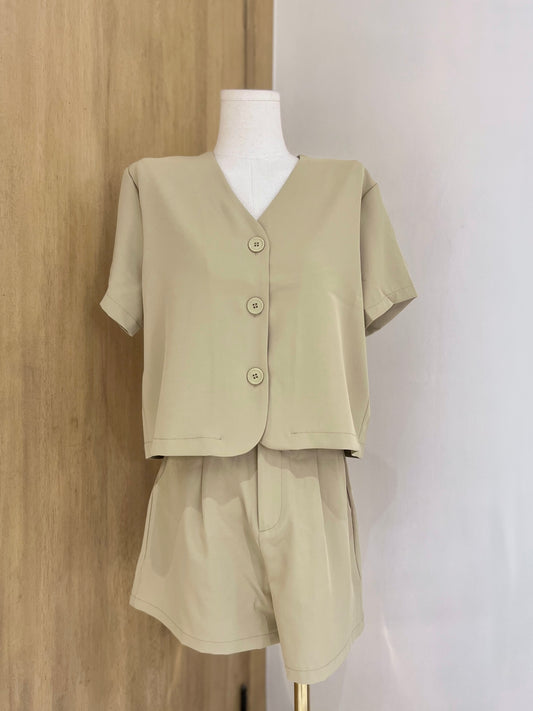 BOBBIE Set: Buttondown + Shorts