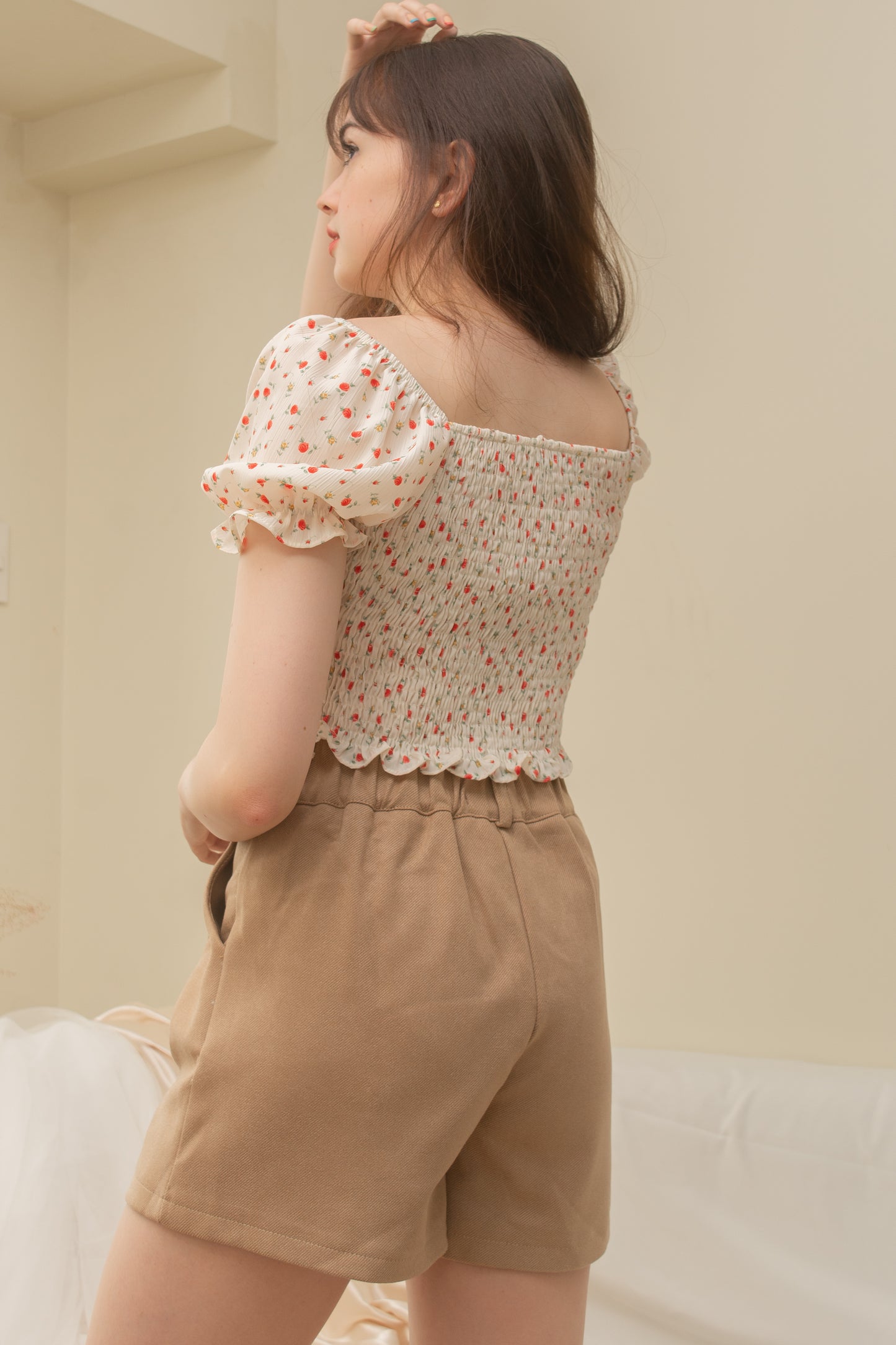 BLAKELY Puff Sleeve Top (CREMÉ FLORAL)