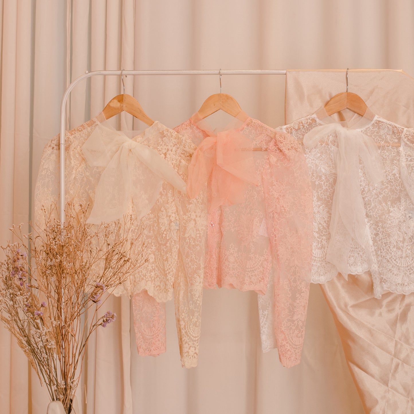 BELEN Lace Bow Top