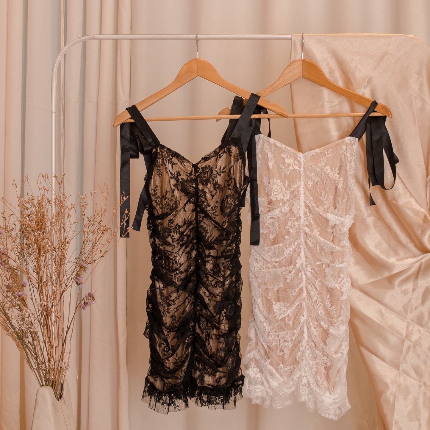 ELEIA Lace Dress