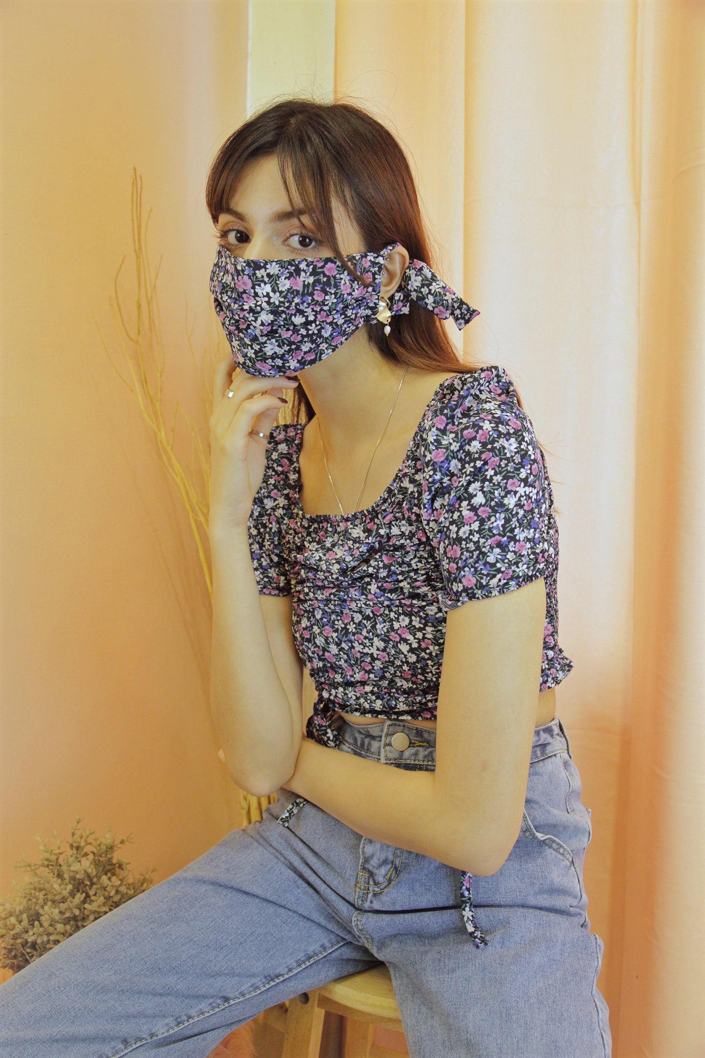 ZOWIE Short Sleeve Floral Ruched Top