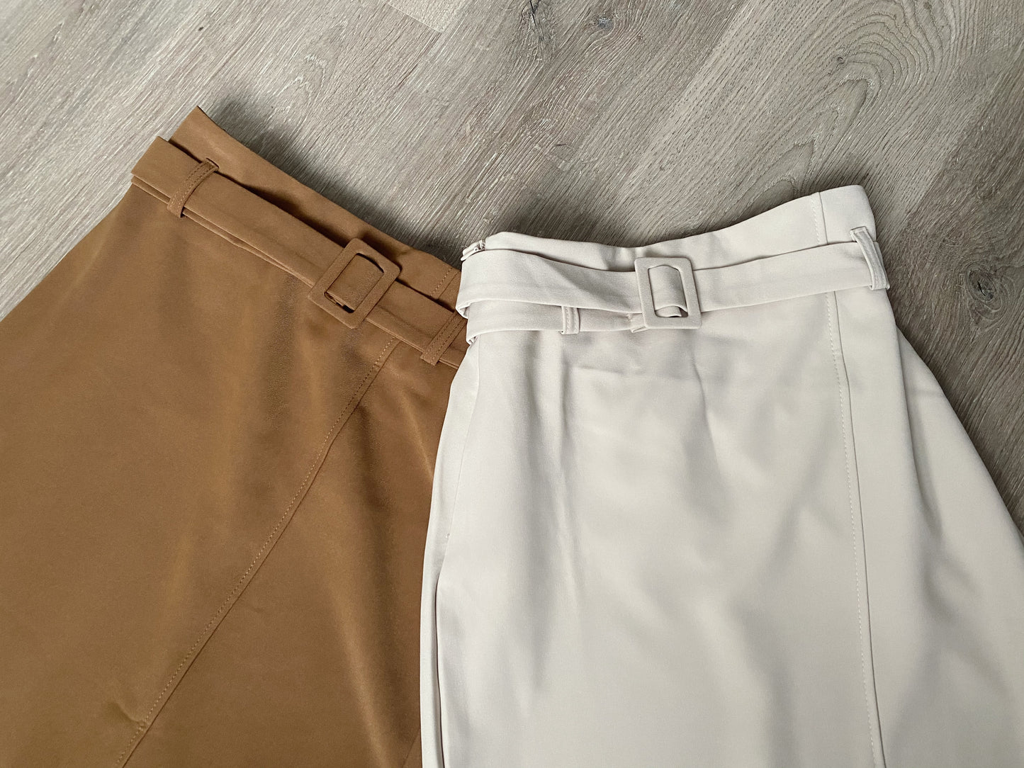 CONAN Belted Pencil Skirt