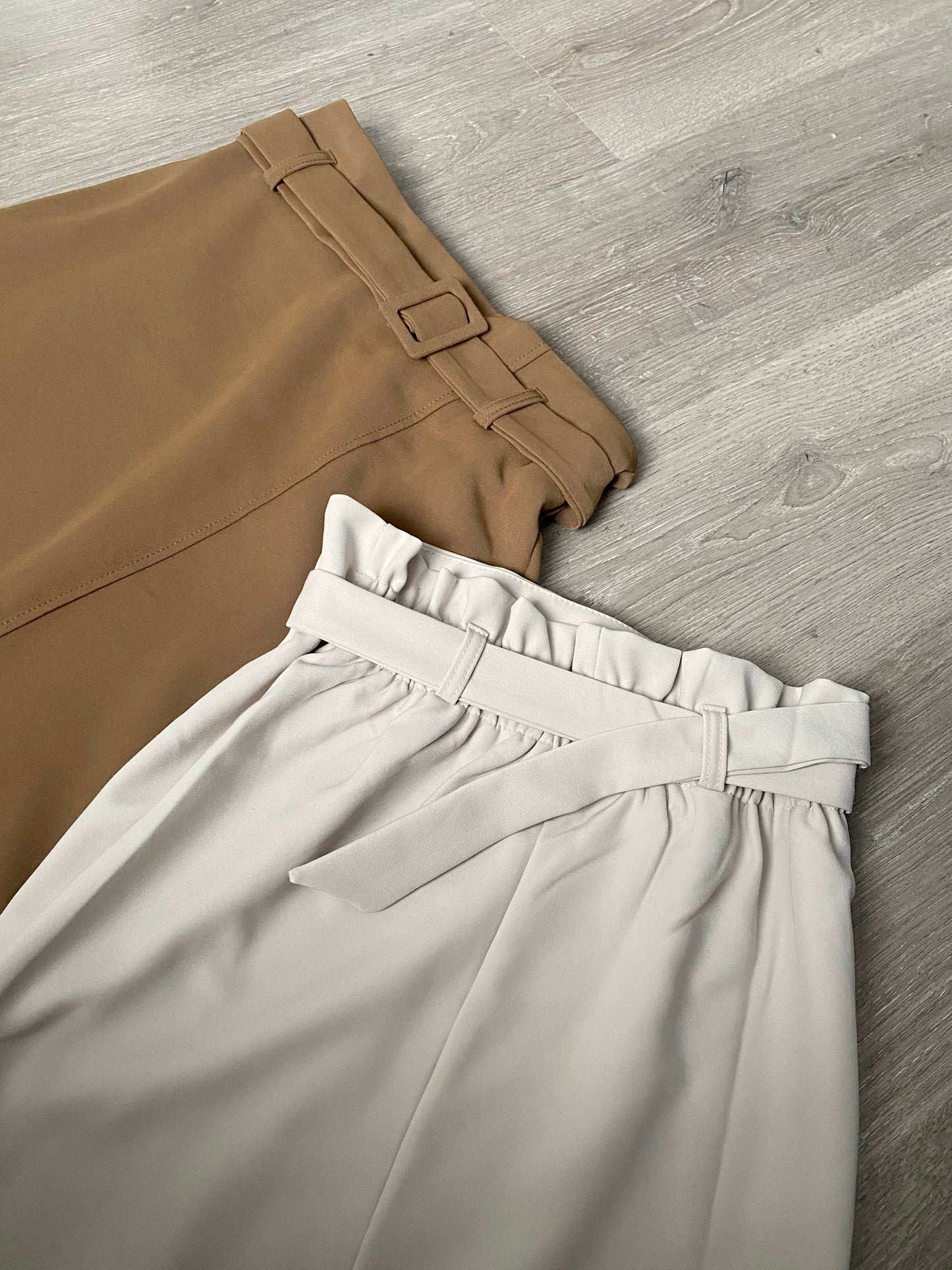 CONAN Belted Pencil Skirt