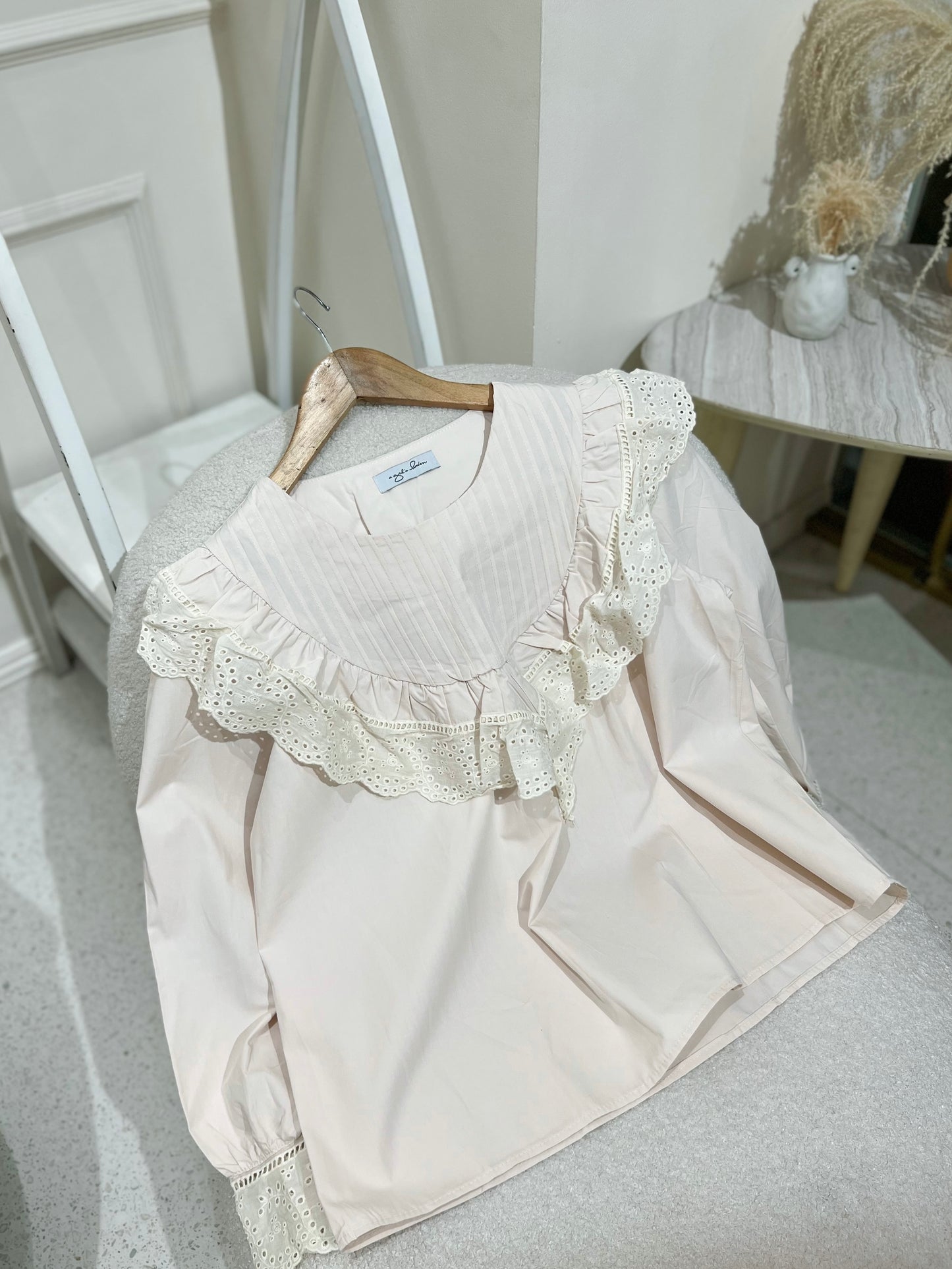 ELLIS Lace Long Sleeve Blouse